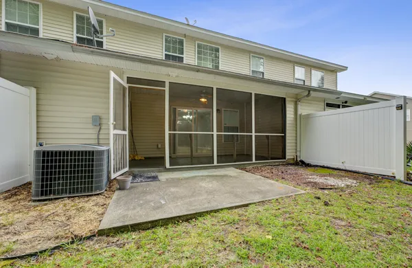 $2,050 | 8849 Jenny Lind Street, North Charleston, SC 29406