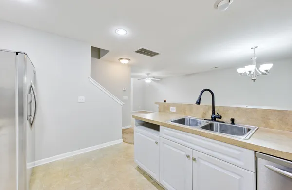 $2,050 | 8849 Jenny Lind Street, North Charleston, SC 29406