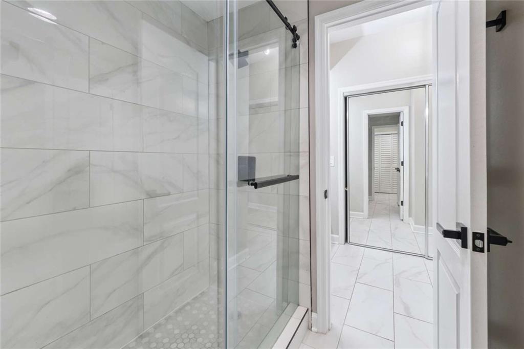 3475 Oak Valley Road Northeast, Unit 1570 Atlanta, GA 30326 - Photo 14 of 29 Gallery Image 14