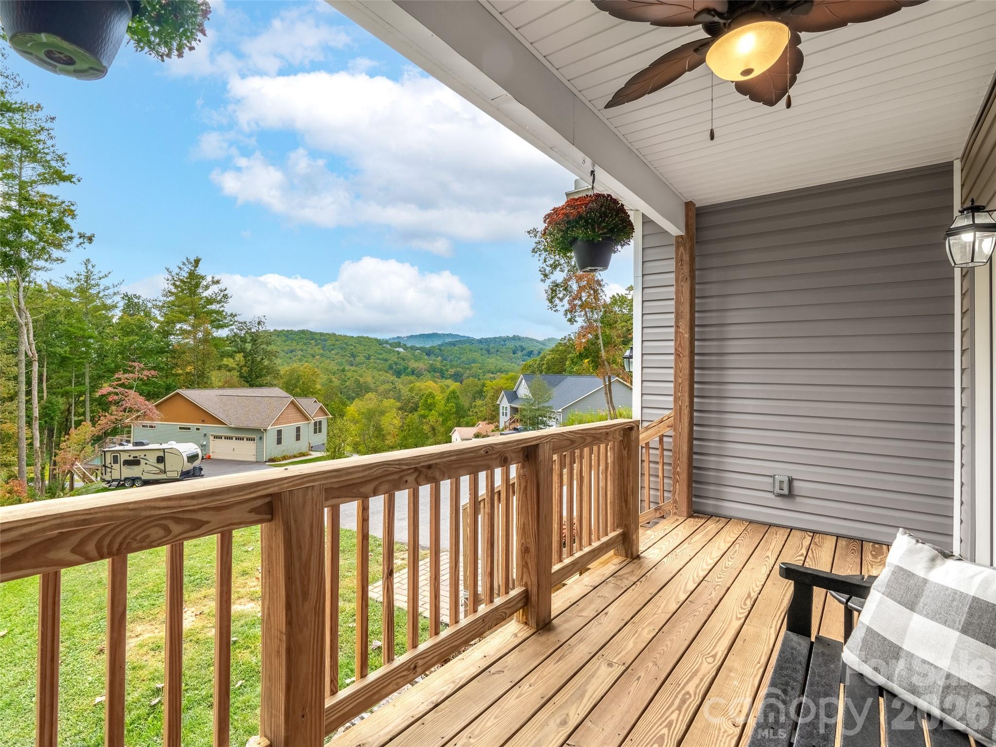 139 Clay Street Fairview, NC 28730 - Photo 4 of 35