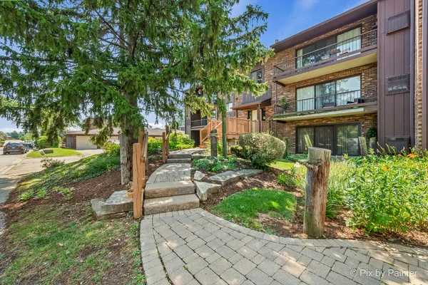 $239,000 | 61 West Pier Drive, Unit 201, Westmont, IL 60559