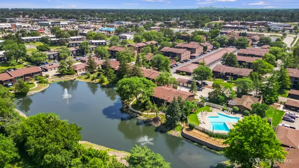 $237,000 | 61 West Pier Drive, Unit 201, Westmont, IL 60559