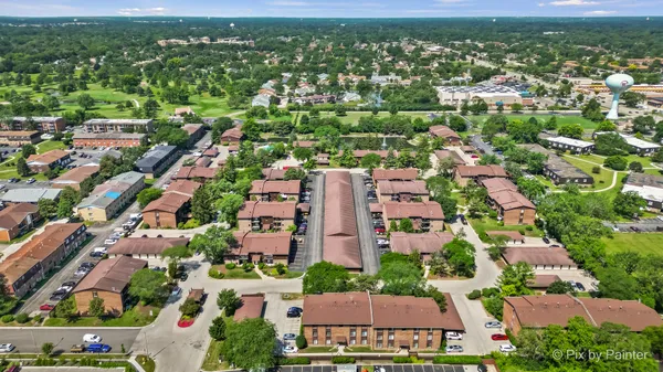 $237,000 | 61 West Pier Drive, Unit 201, Westmont, IL 60559