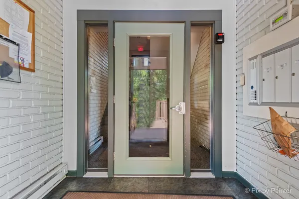 $237,000 | 61 West Pier Drive, Unit 201, Westmont, IL 60559