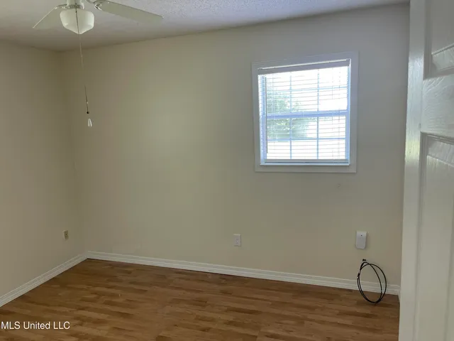 $1,300 | 1707 McLaurin Street, Waveland, MS 39576