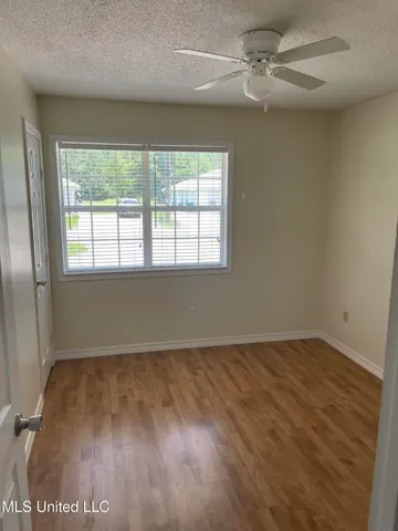 $1,300 | 1707 McLaurin Street, Waveland, MS 39576