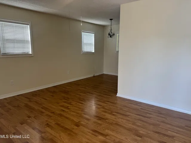 $1,300 | 1707 McLaurin Street, Waveland, MS 39576