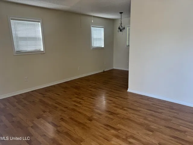 $1,300 | 1707 McLaurin Street, Waveland, MS 39576