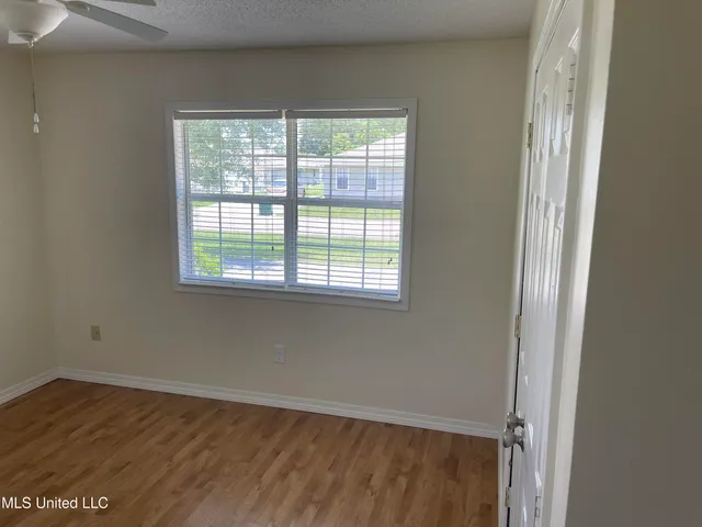 $1,300 | 1707 McLaurin Street, Waveland, MS 39576