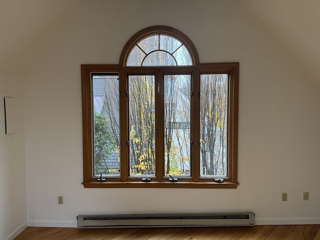 82 Hammond Street, Unit 3 Cambridge, MA 02138 - Photo 5 of 13 a view of a window of a house