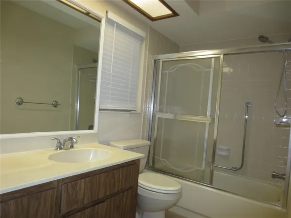 $2,800 | 3235 East Dorchester Drive, Palm Harbor, FL 34684