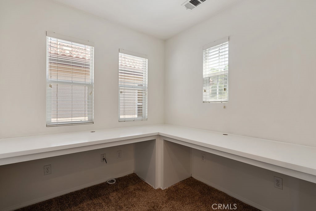 27635 Sienna Rdg Row Canyon Country, CA 91351 - Photo 16 of 30