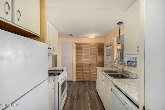 $55,900 | 16812 North 2nd Lane, Unit 246, Phoenix, AZ 85023