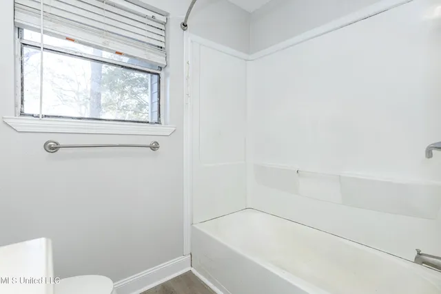 $1,400 | 2314 14th Street, Pascagoula, MS 39567