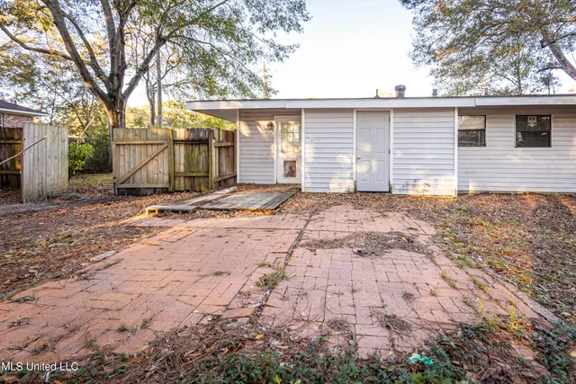 $1,400 | 2314 14th Street, Pascagoula, MS 39567