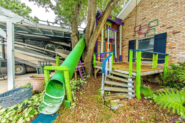 $985,000 | 510 Amarillo Drive, Houma, LA 70360