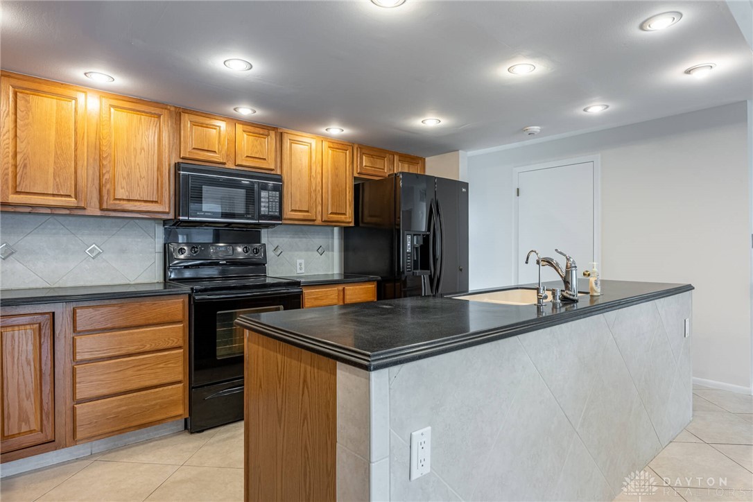 5346 Millcreek Road Kettering, OH 45440 - Photo 11 of 36 Gallery Image 11