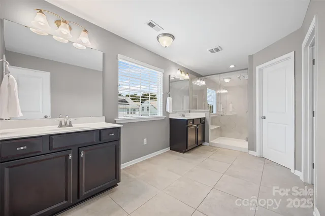 $600,000 | 17622 Austins Creek Drive, Charlotte, NC 28278