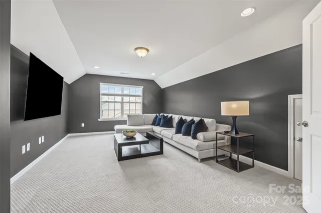 $600,000 | 17622 Austins Creek Drive, Charlotte, NC 28278