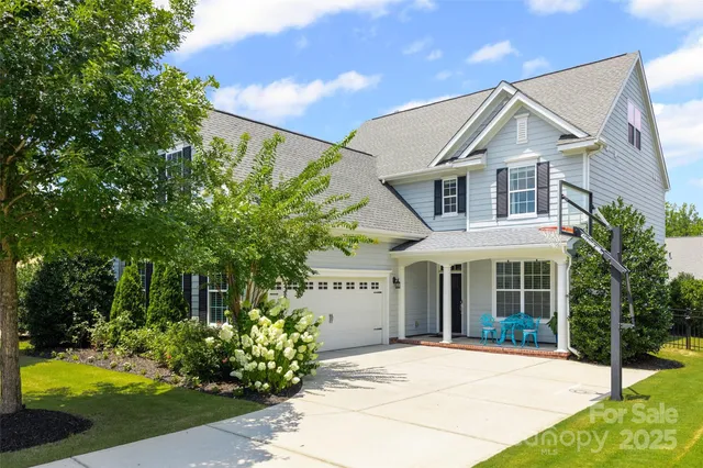 $600,000 | 17622 Austins Creek Drive, Charlotte, NC 28278