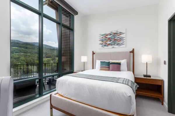 $2,459,000 | 69 Hourglass Drive, Unit 405, Stowe, VT 05672