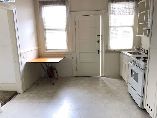 $1,950 | 1173 Park Avenue, Unit A, Alameda, CA 94501