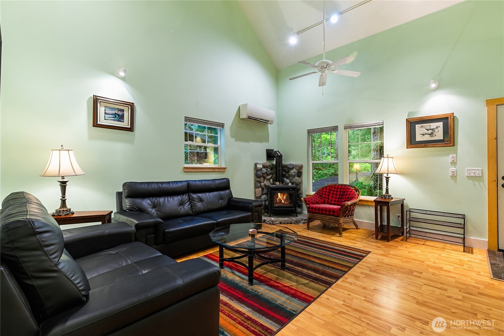 7493 Miller Way Deming, WA 98244 - Photo 8 of 37