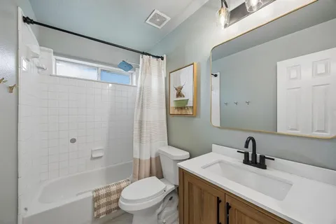 $399,995 | 6509 Lake Forest Lane, Sachse, TX 75048