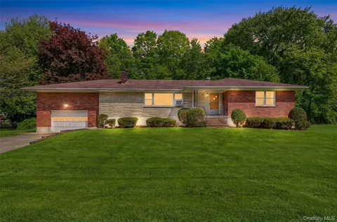 $479,000 | 9 Alladin Court, Wappingers Falls, NY 12590