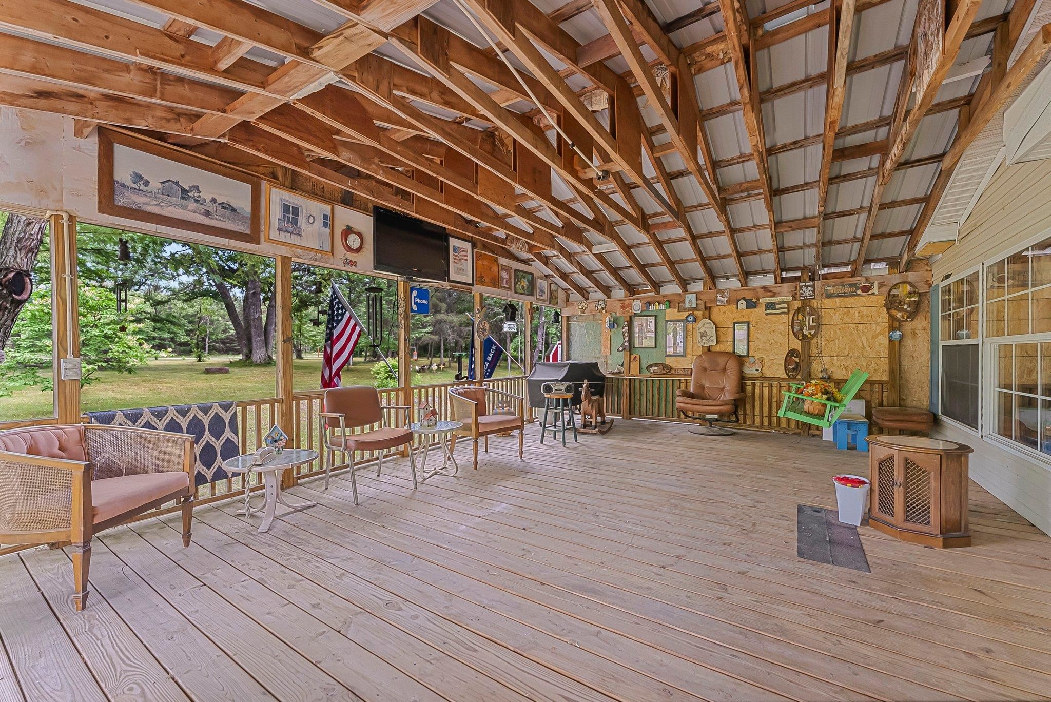 10160 West Kelly Road Lake City, MI 49651 - Photo 4 of 51 Gallery Image 4