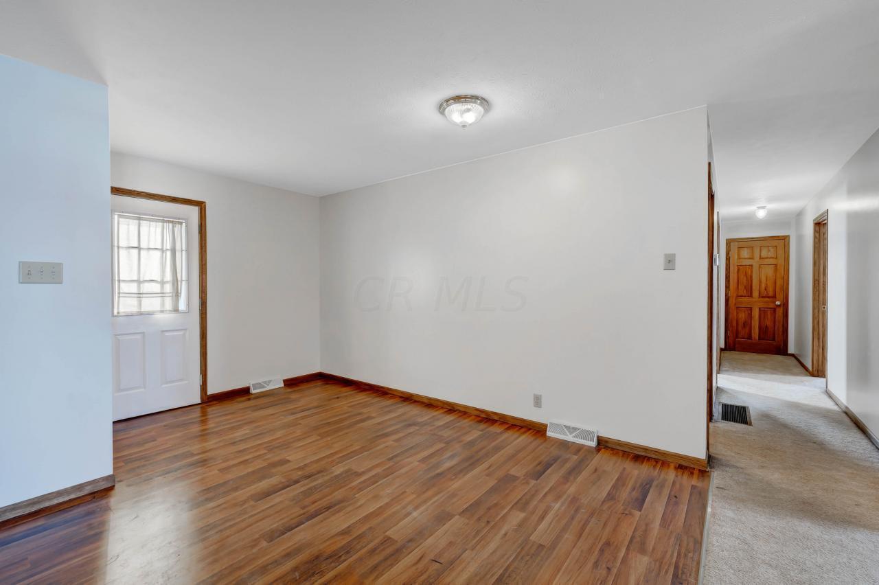 3860 Ridgely Tract Road Southeast Heath, OH 43056 - Photo 14 of 47 14. Dining Area