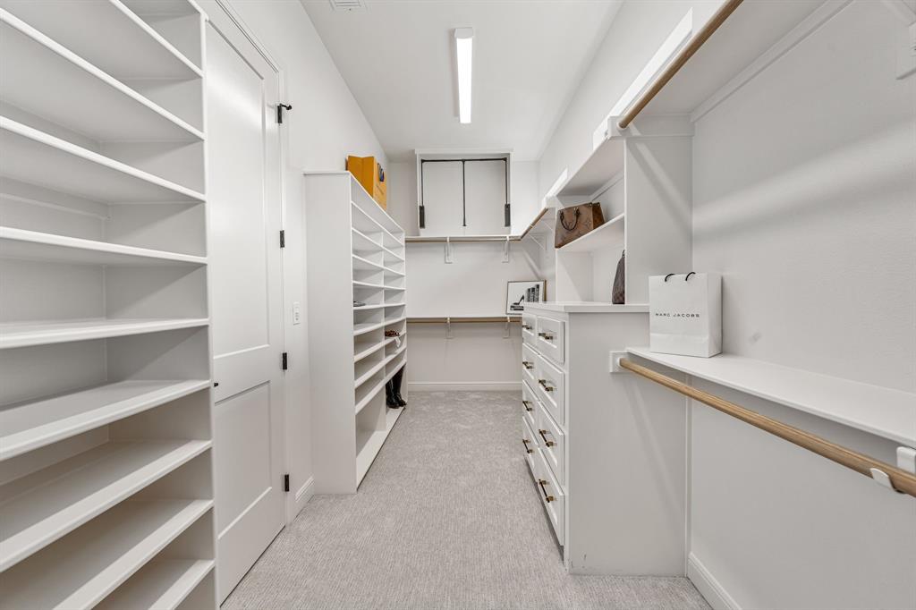 4009 Pinnacle Ridge Way Granbury, TX 76049 - Photo 14 of 35