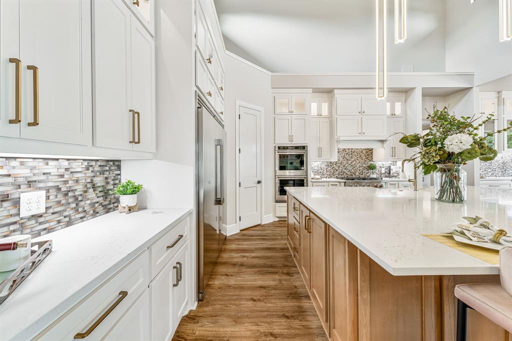 4009 Pinnacle Ridge Way Granbury, TX 76049 - Photo 7 of 35