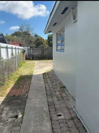 $2,800 | 1637 Northwest 31st Avenue, Miami, FL 33125
