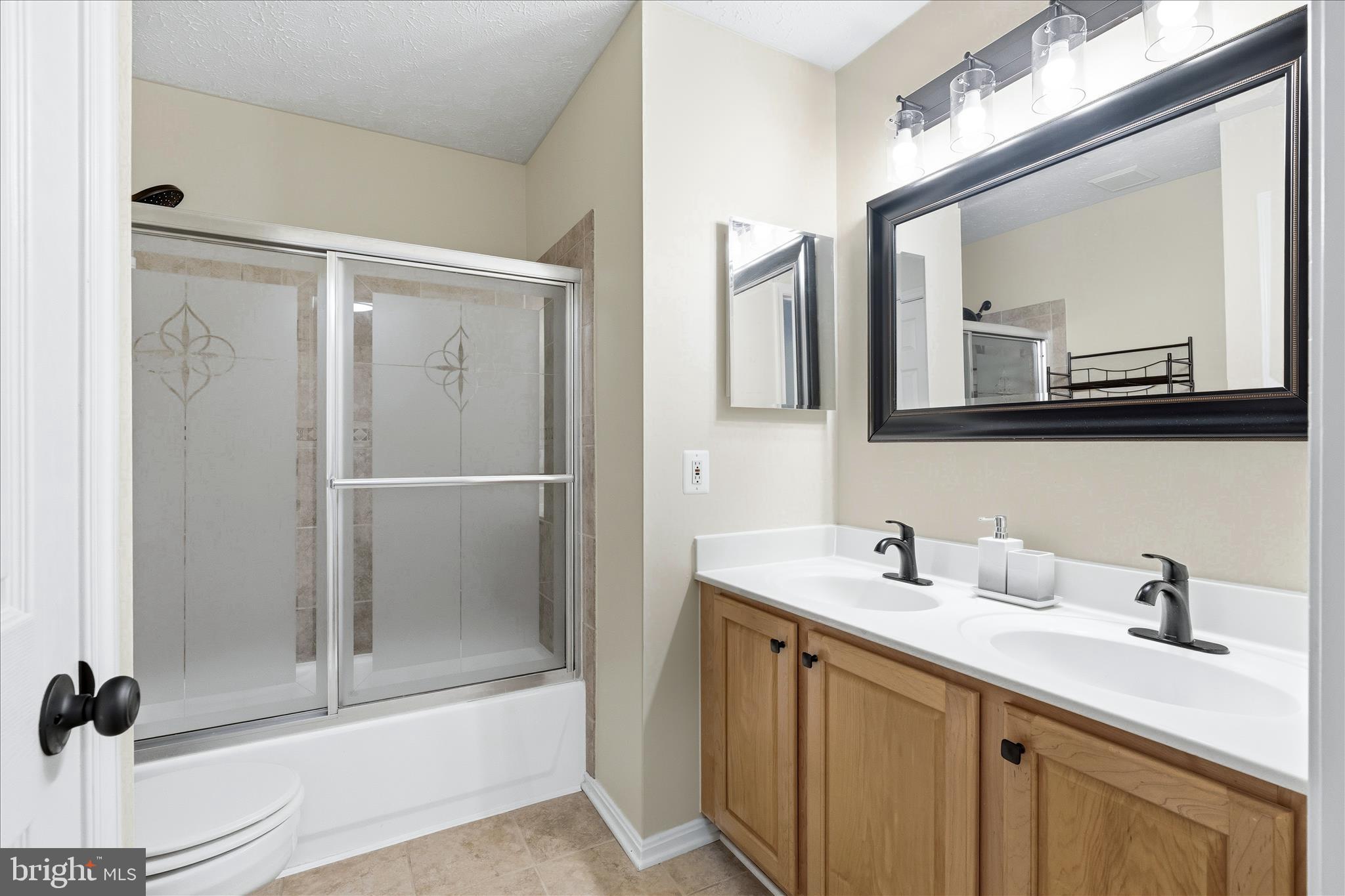 5811 Winding Ridge Way Frederick, MD 21704 - Photo 35 of 55 Full bathroom