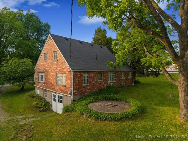 $500,000 | 2639-2705 Paoli Pike, New Albany, IN 47150