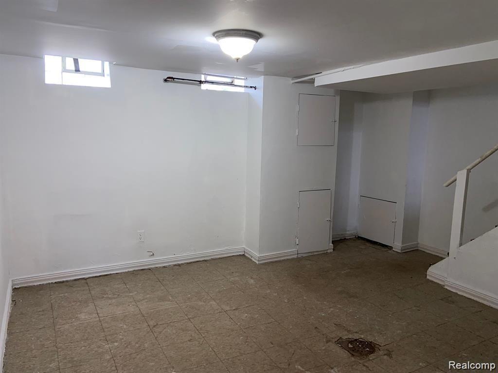 6341 Miller Road Dearborn, MI 48126 - Photo 11 of 12 Gallery Image 11