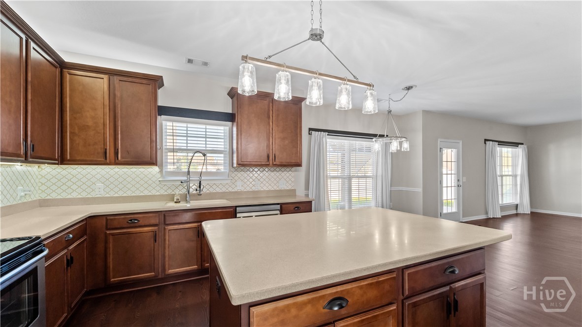 47 Rhett Lane Richmond Hill, GA 31324 - Photo 11 of 75 Gallery Image 11