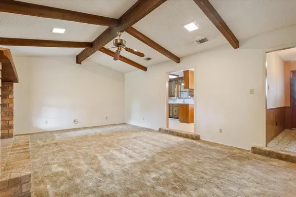 $249,500 | 357 South Lindenwood North, Hewitt, TX 76643