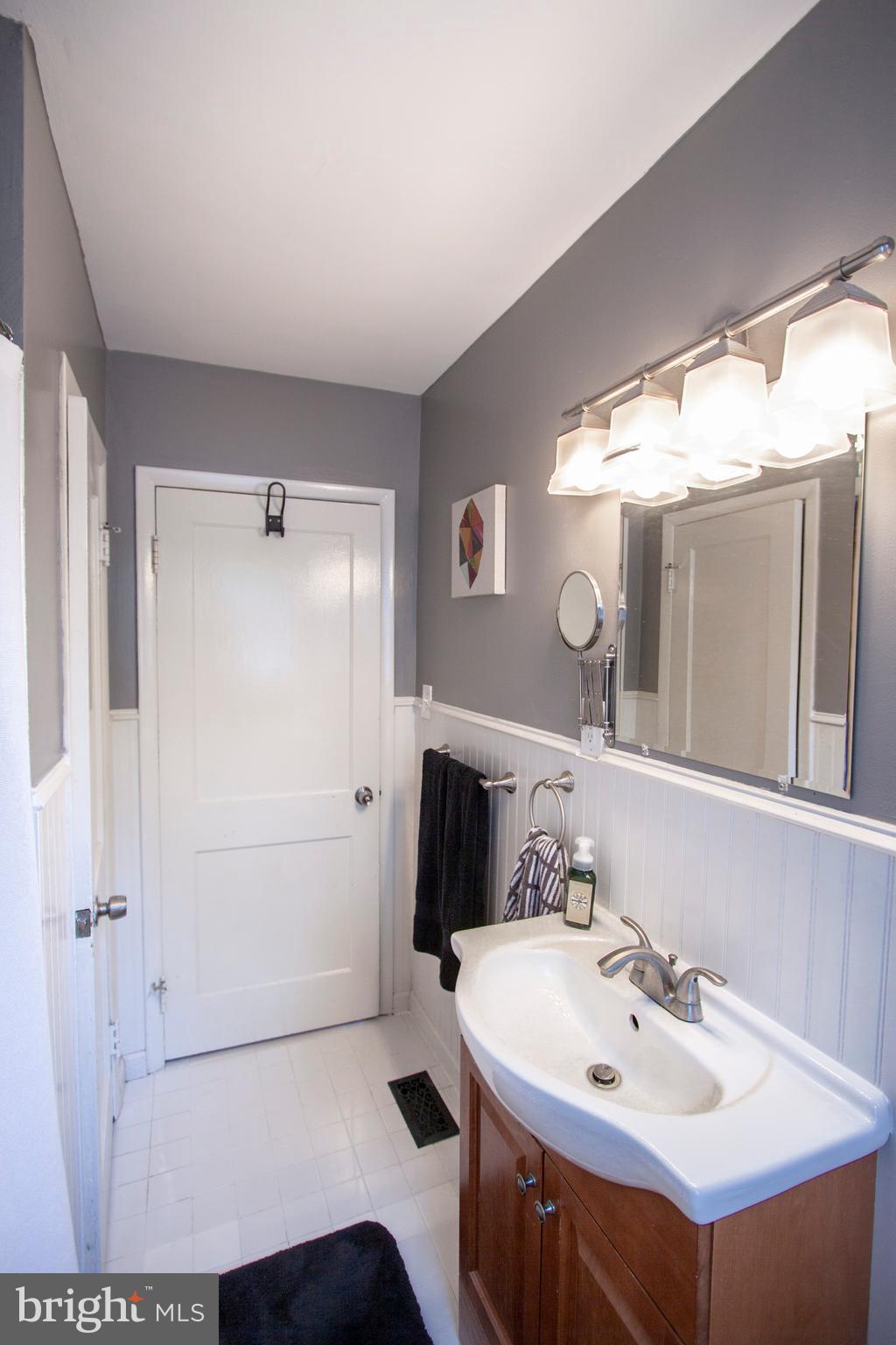 1232 Hilldale Road Baltimore, MD 21237 - Photo 34 of 46