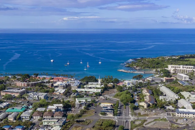 $3,100,000 | 75-5684 Kuakini Highway, Kailua-Kona, HI 96740