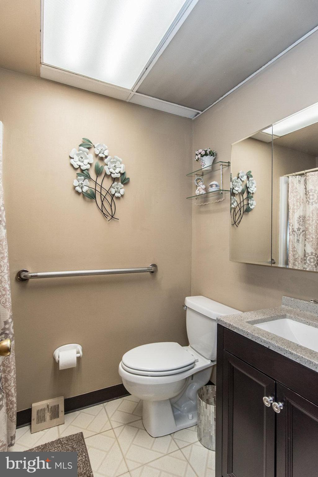 3534 Oakhill Road Philadelphia, PA 19154 - Photo 28 of 55 Gallery Image 28