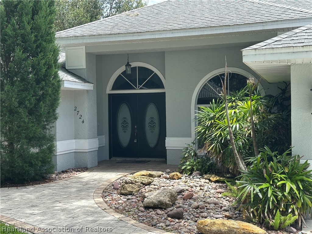 2724 Cheyenne Road Sebring, FL 33875 - Photo 3 of 33