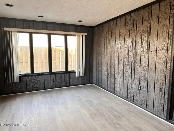 $3,000 | 403 7th Street, Waretown, NJ 08758