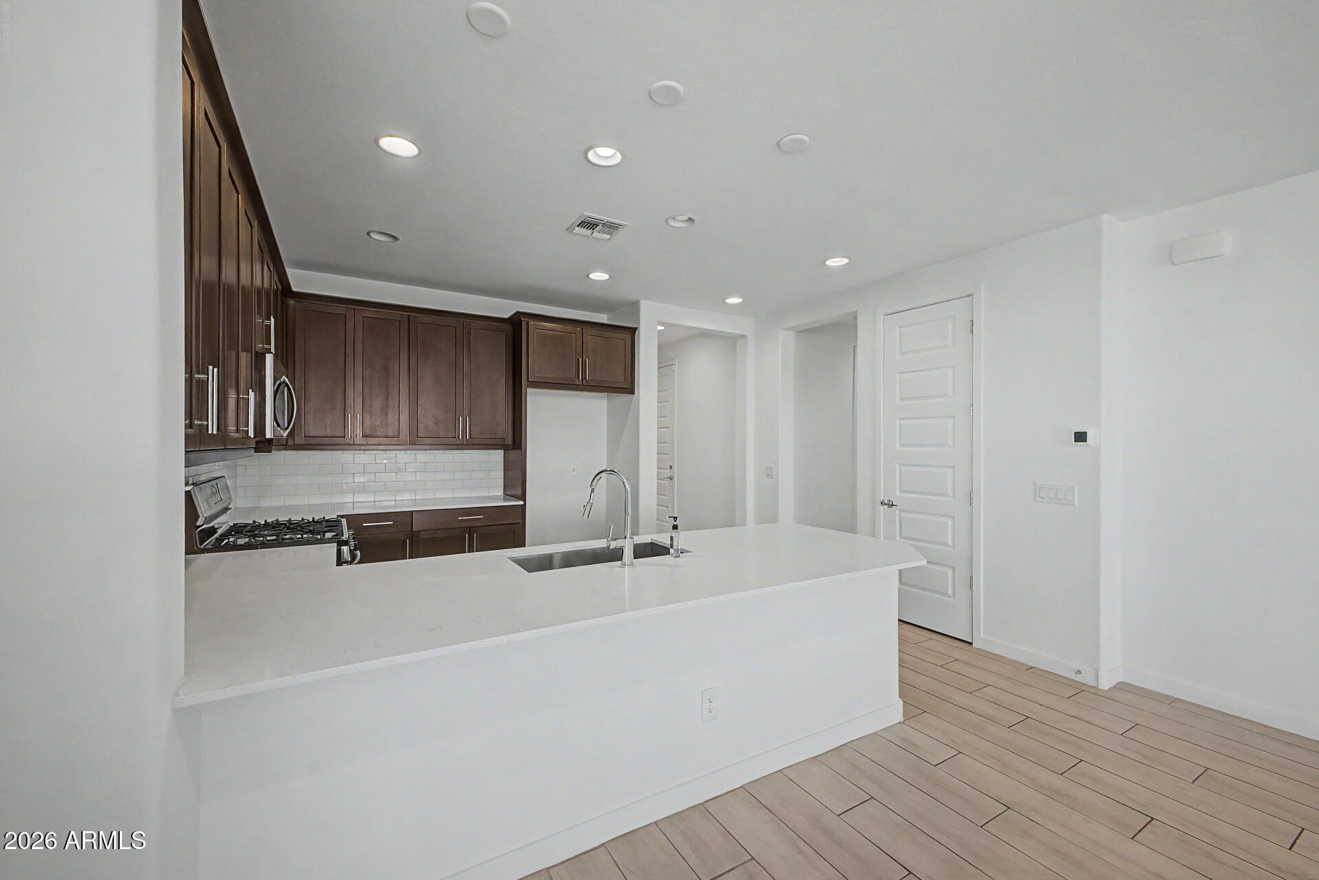 1632 West Piedmont Road Phoenix, AZ 85041 - Photo 11 of 31