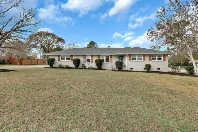 $359,750 | 537 Drayton Circle, Anderson, SC 29621