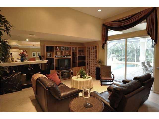 761 North Parkside Creek Boca Raton, FL 33486 - Photo 5 of 15 Den/Family/Great Room