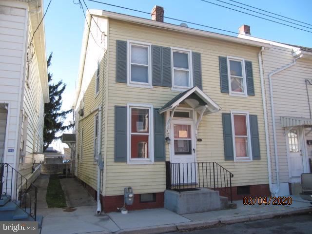124 Locust Street Hanover, PA 17331 - Photo 1 of 21 FRONT