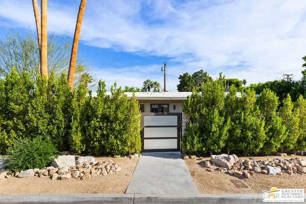 $995,000 | 530 North Calle Rolph, Palm Springs, CA 92262