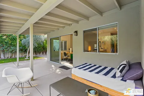 $1,095,000 | 530 North Calle Rolph, Palm Springs, CA 92262